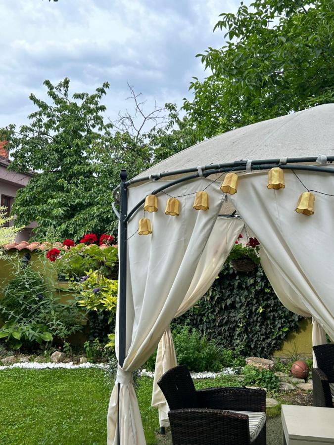 Lux Garden Home D Kumanovo Ngoại thất bức ảnh